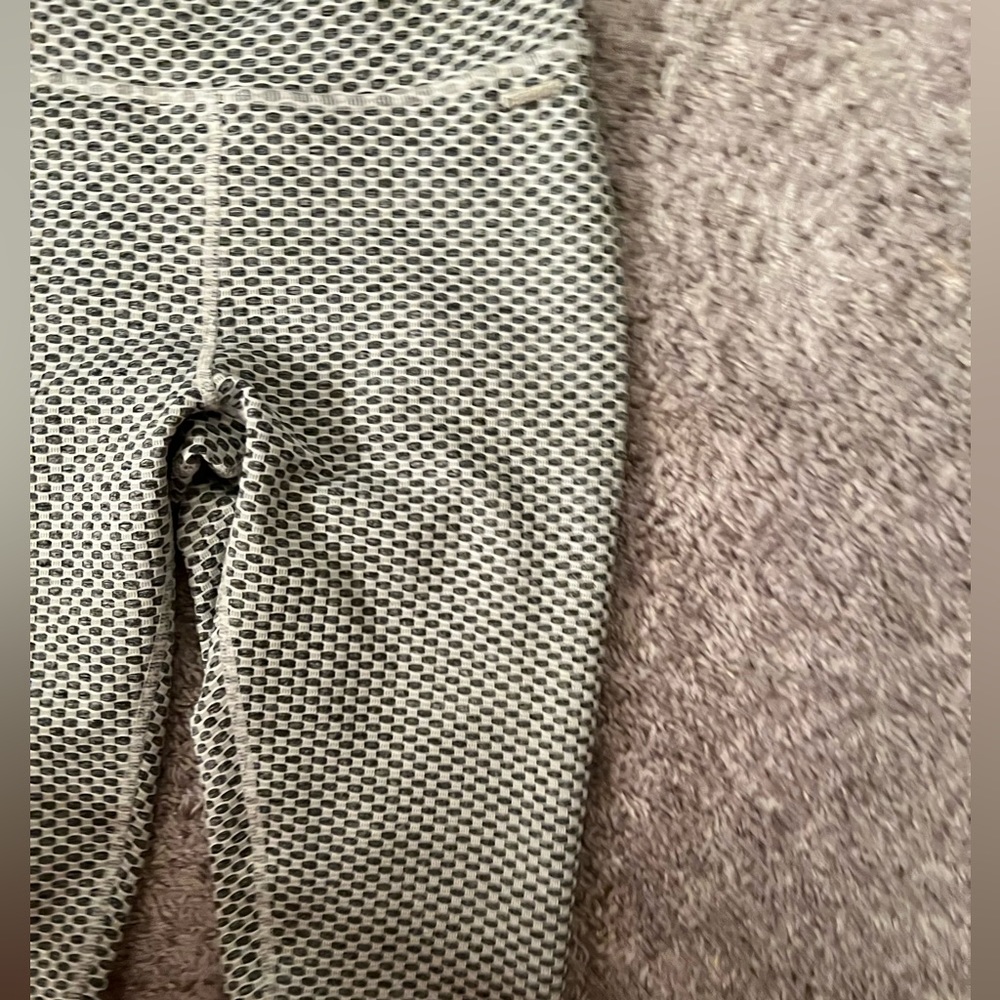 Scrunched butt leggings - Picture 5 of 7